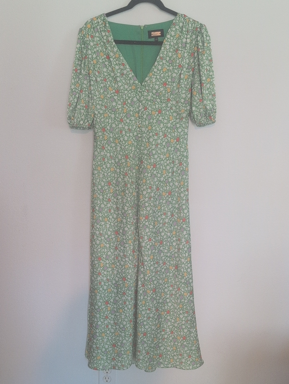 Alexa Admor Green Floral V-Neck Maxi Dress